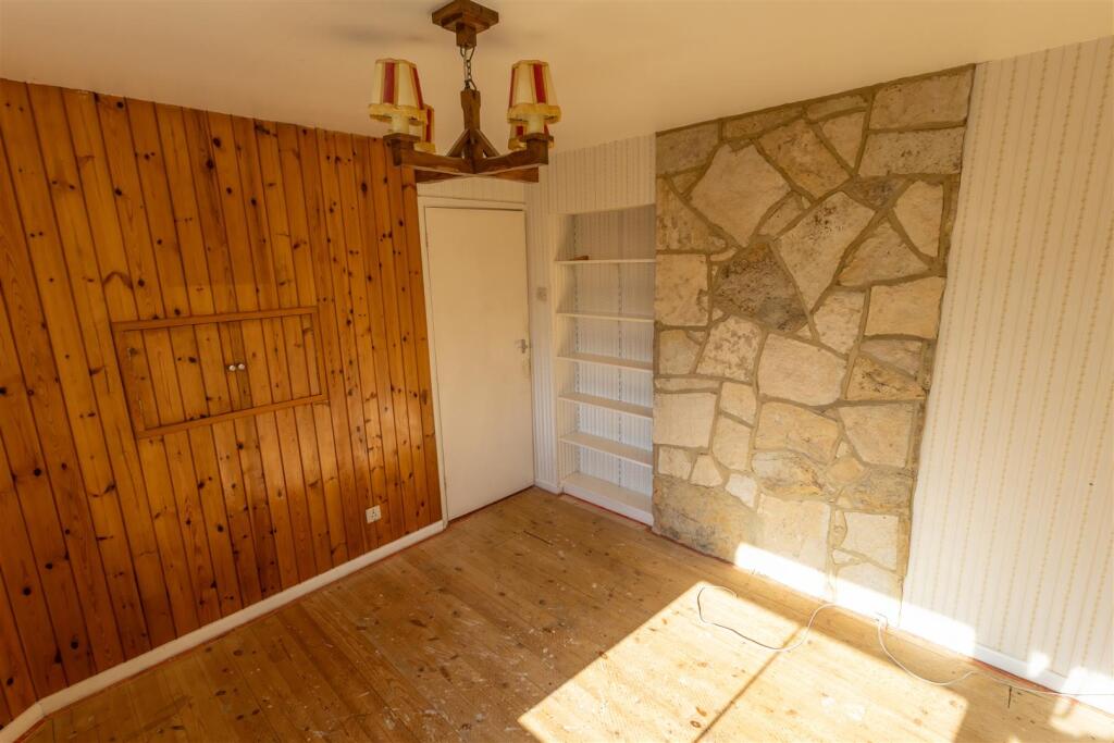 Ashton Way-03 - t.jpeg