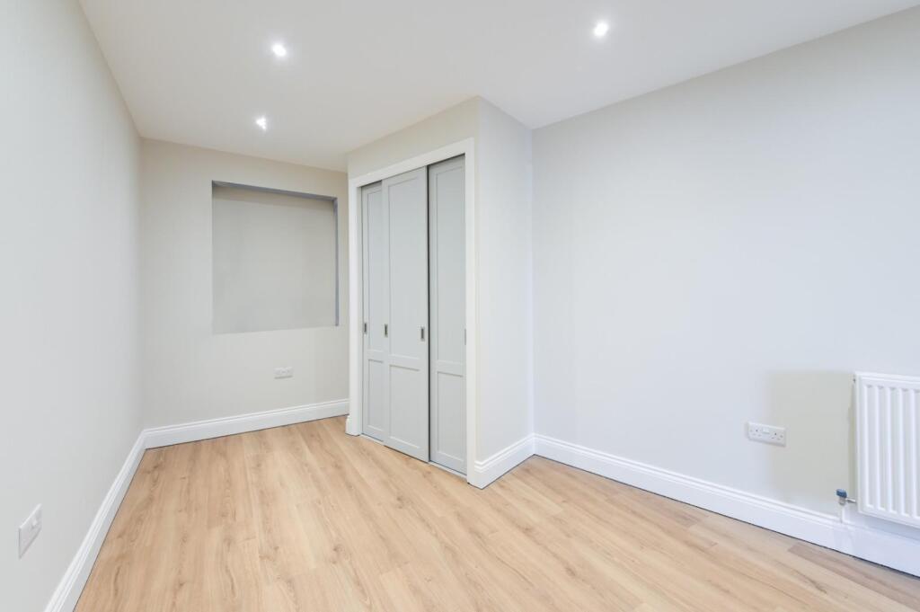 HIGH STREET,12A, FLAT 1 - (10).jpg