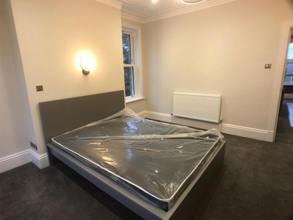 Bedroom pic 2.jpg