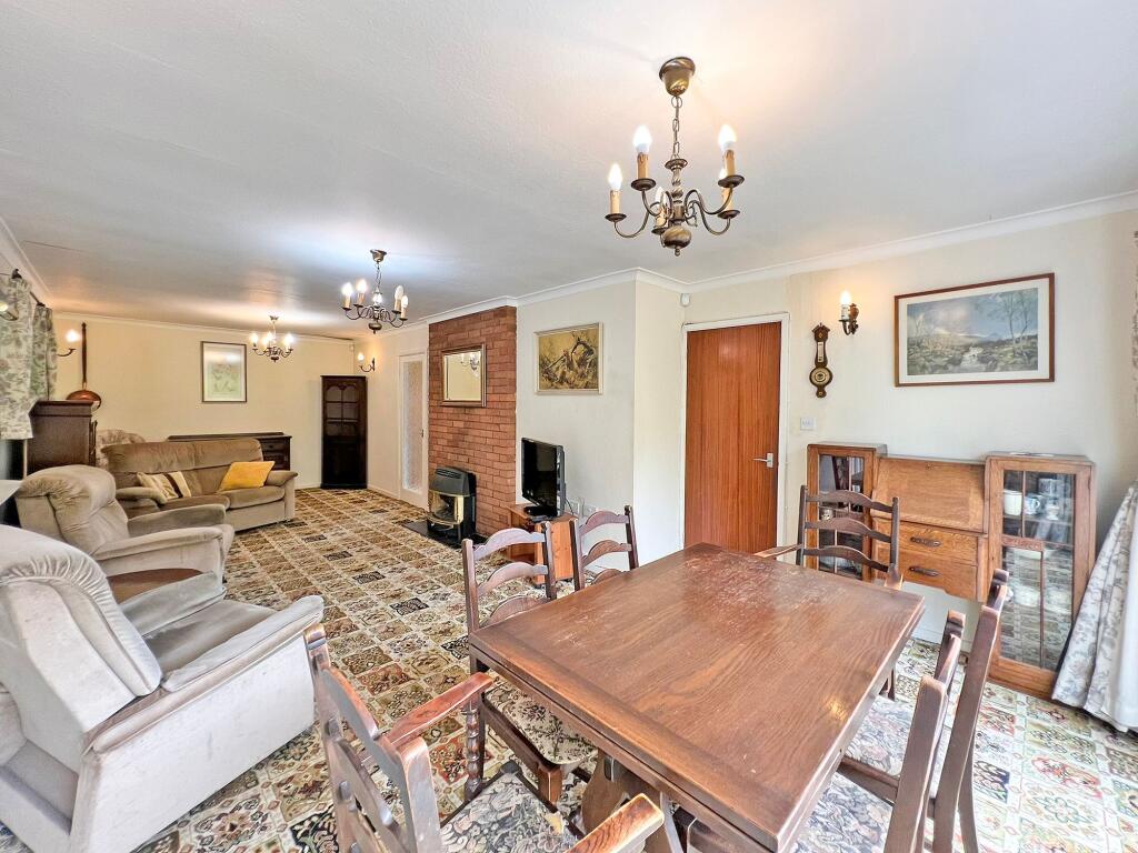 LIving/Dining Room