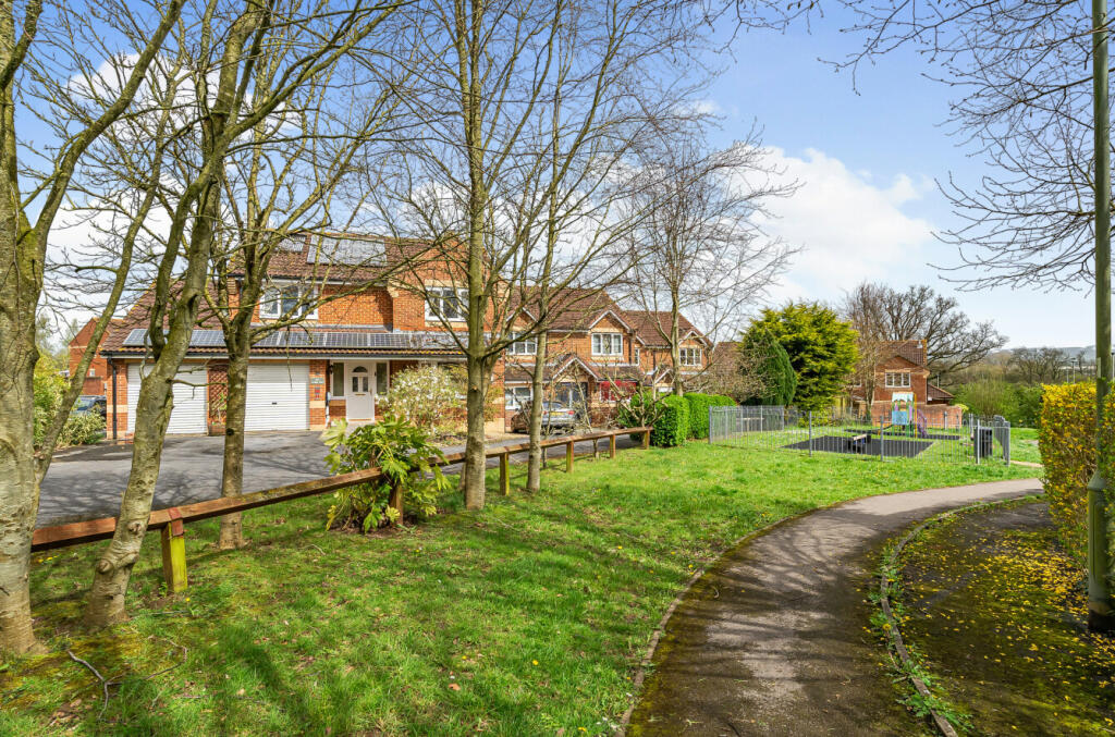 10 Saxon Way