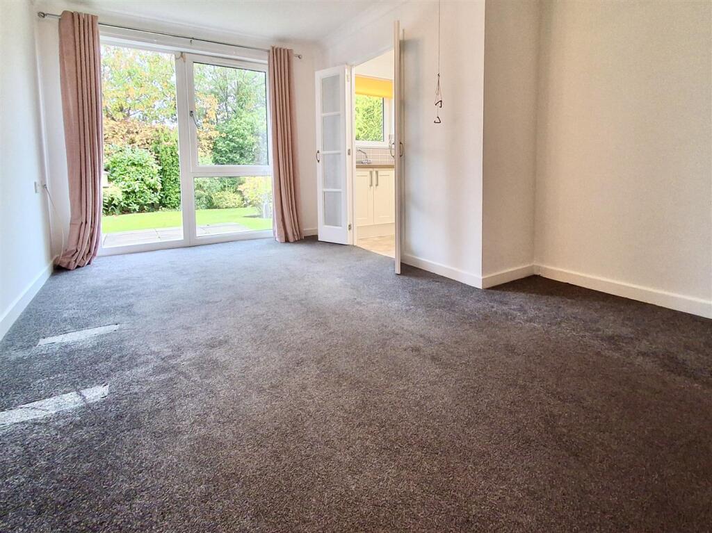 Fenwick Road, Giffnock