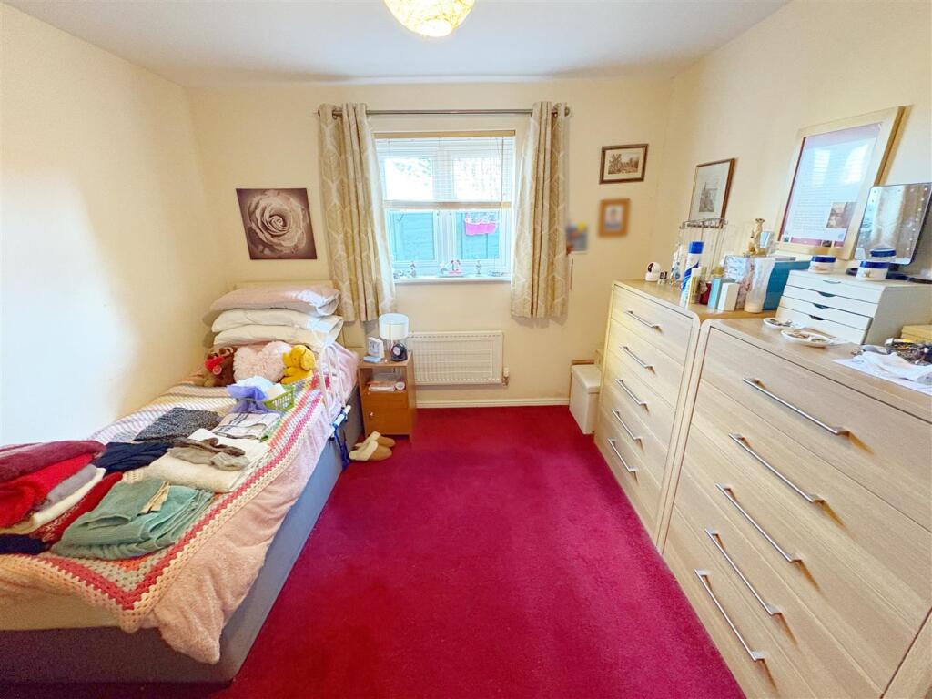 Bedroom One (1).jpg
