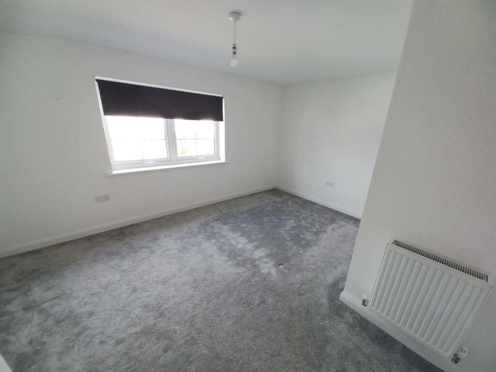 Bedroom 1.jpeg