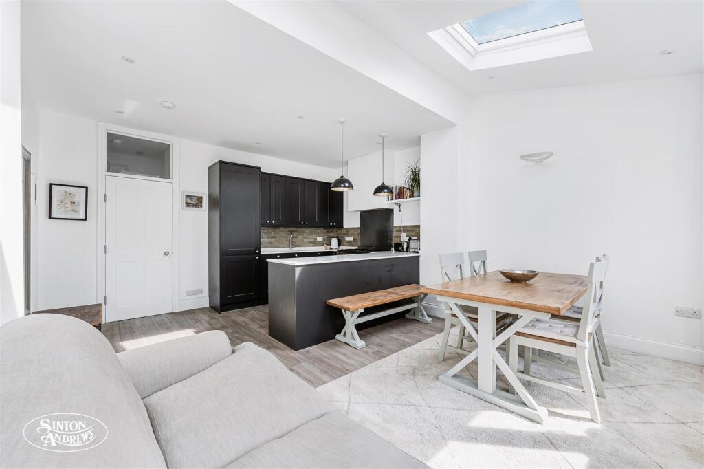 43 Balfour Road-4.jpg