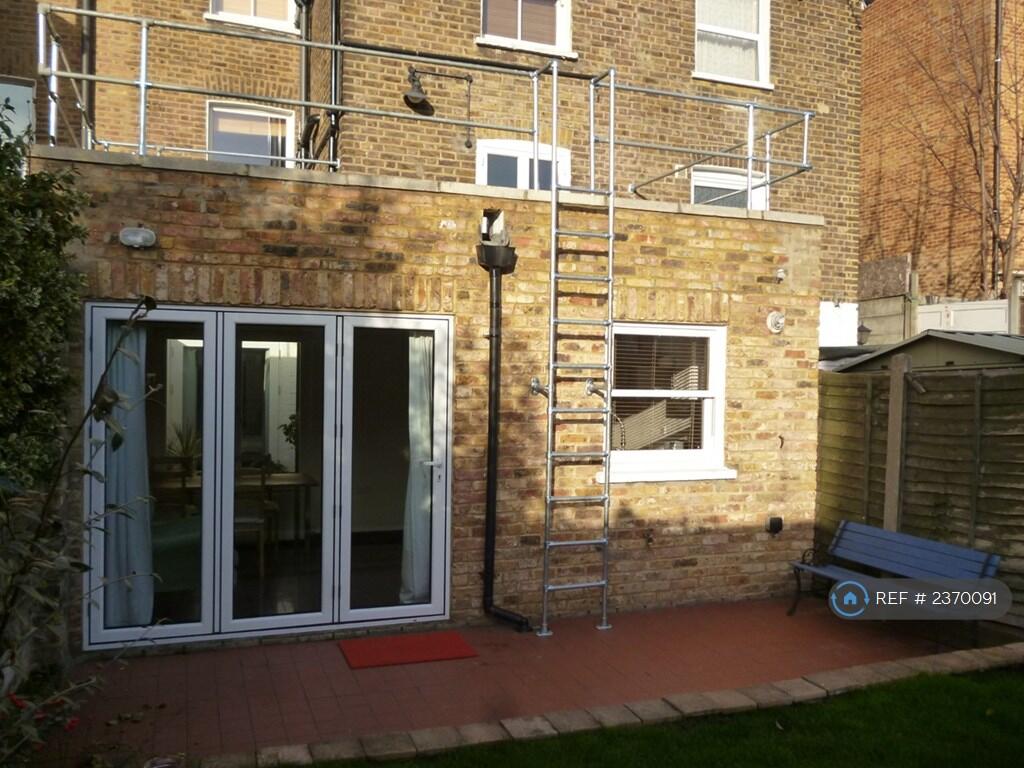 Garden Showing By-Folding Doorss