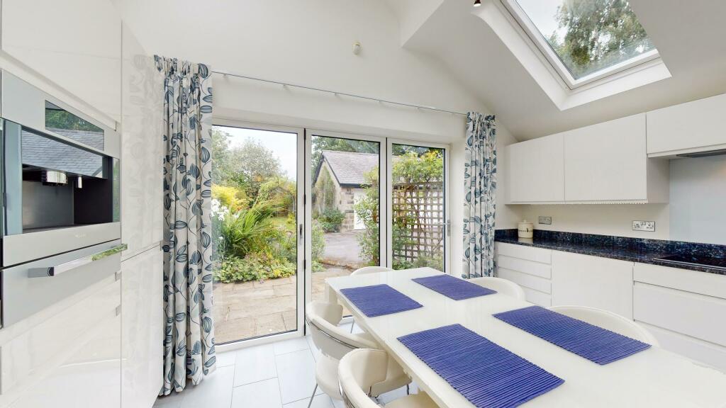 Manor-House-Cottage-08122024_145759