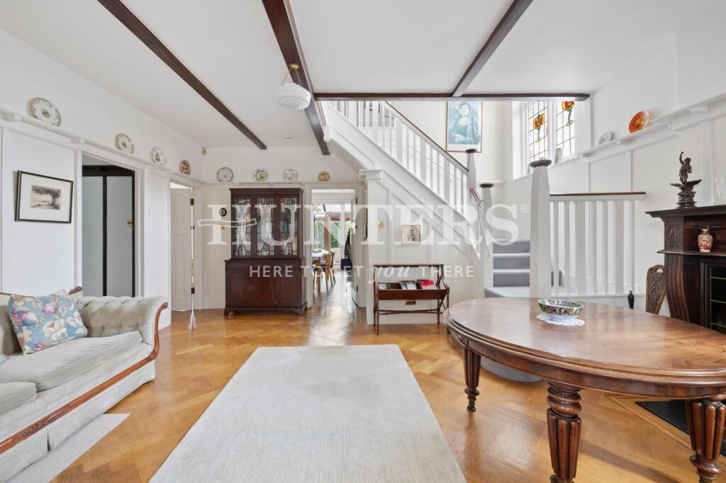 Entrance Hallway side