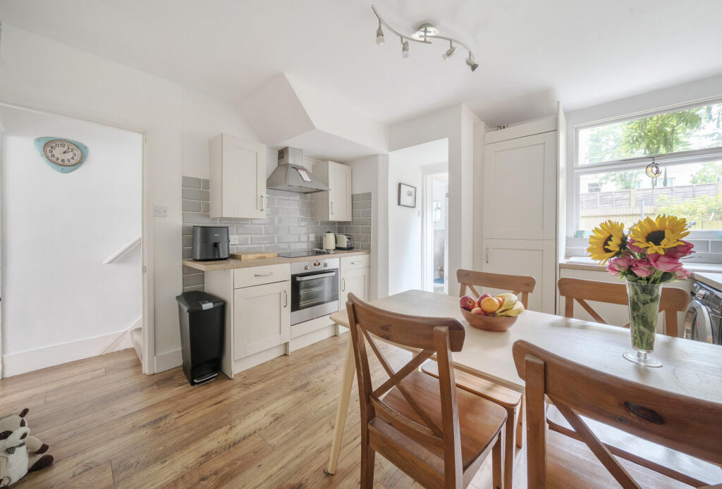 1318445-11-686599...