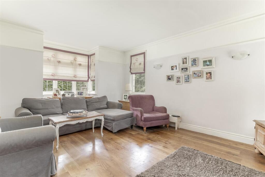 New Lounge - A.jpg
