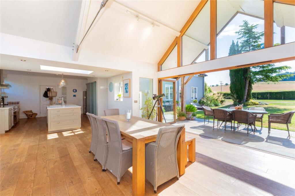 Breakfast Room