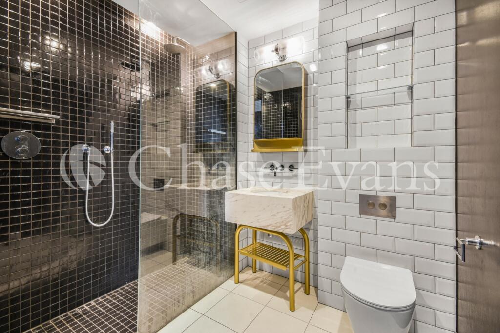 One Crown Place, The