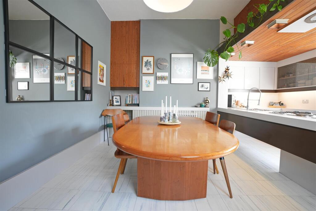 Kitchen 3.jpg