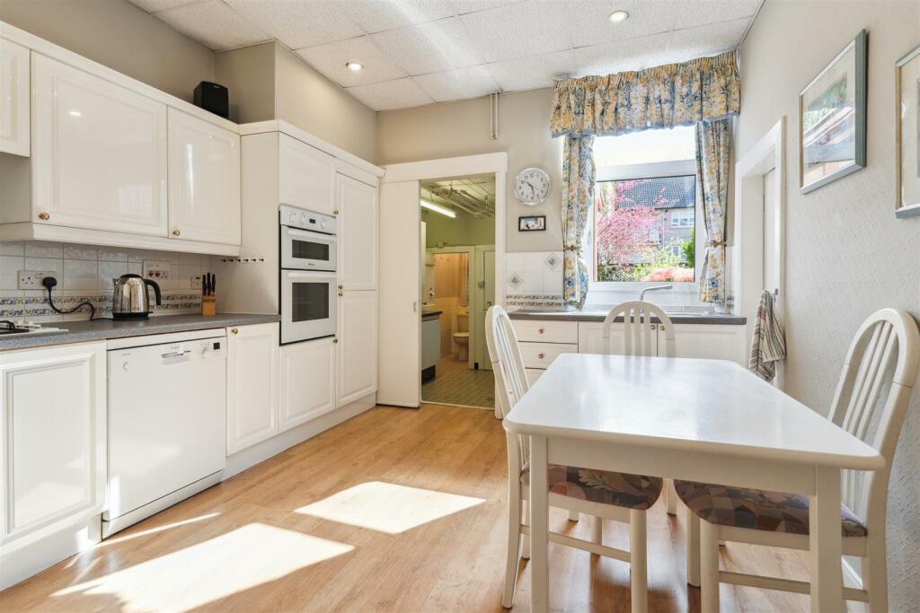 YATES HELLIER - 21 Larch Road (10 of 45).jpg