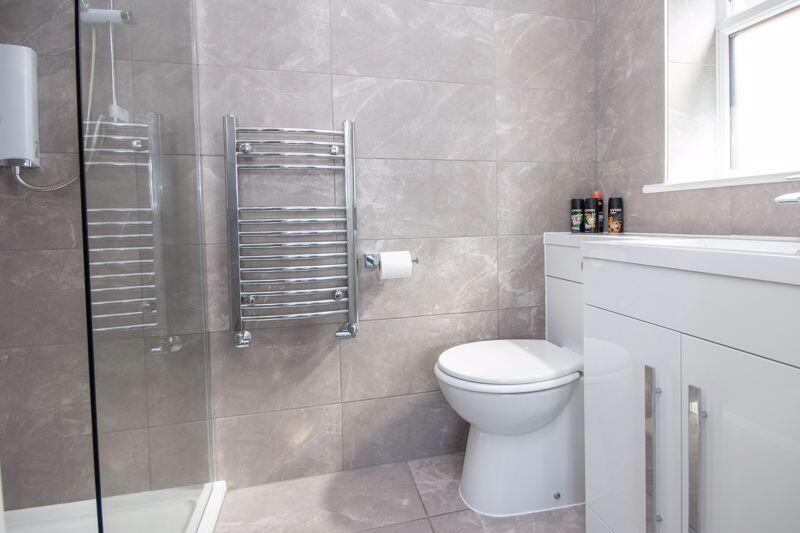 Bedroom Two En-suite