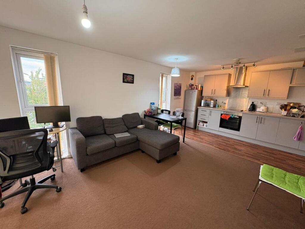 WhatsApp Image 2025-08-22 at 13.57.45 (2).jpeg