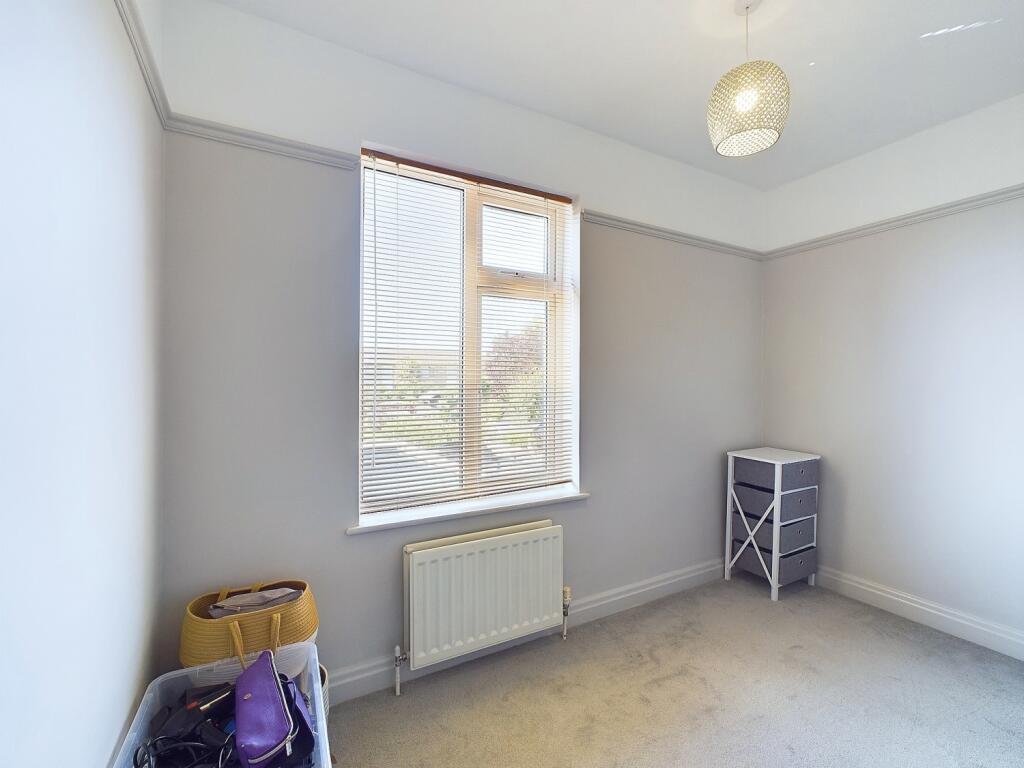 CAM01909G0-PR0211-STILL006