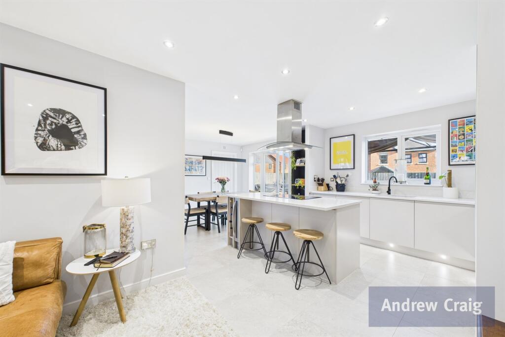 Kitchen/Diner/Family