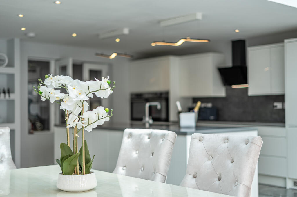 12796706683f3b976433e