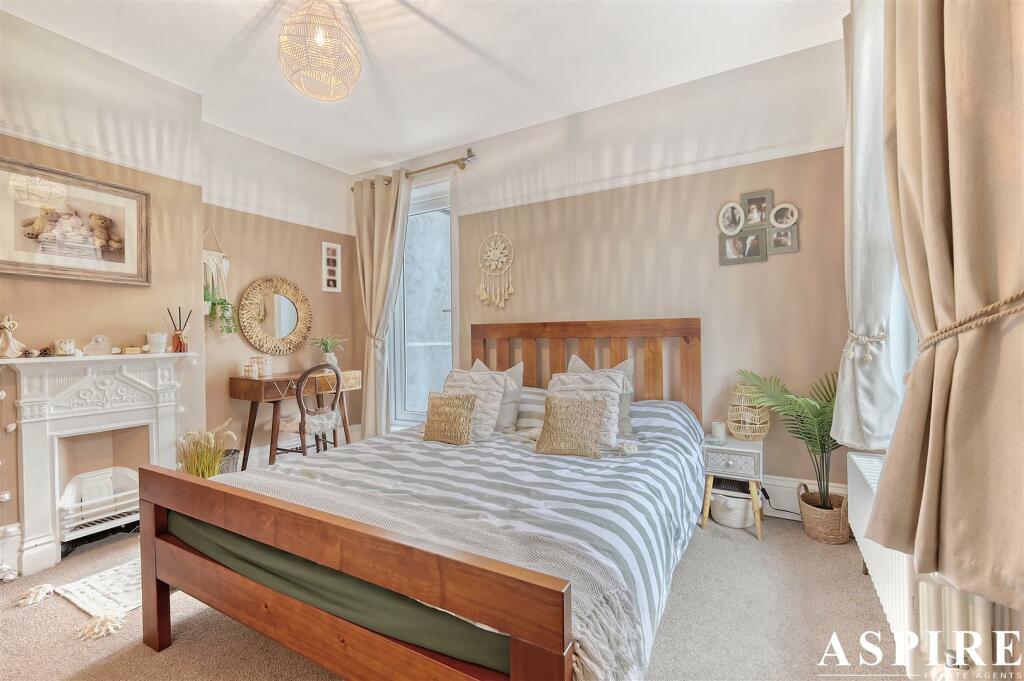 img_3817_12 copy.jpg