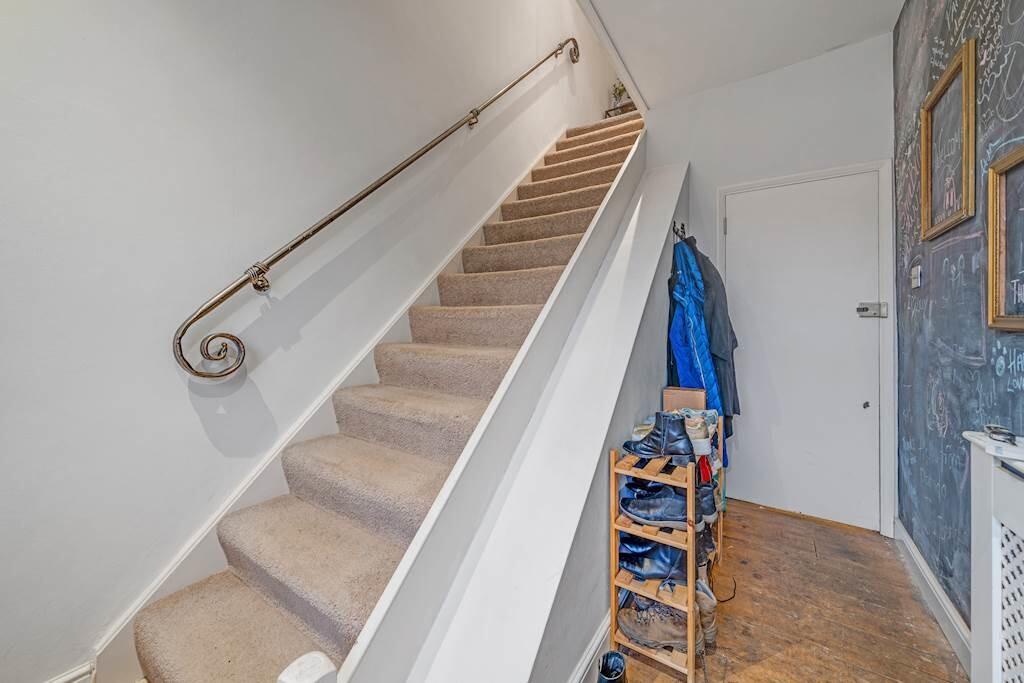 11-ba7e81983 - HG...