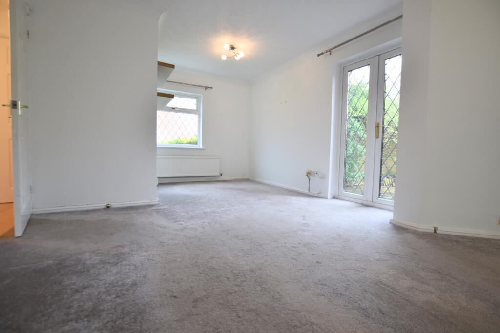 1 Nursery Gardens lounge