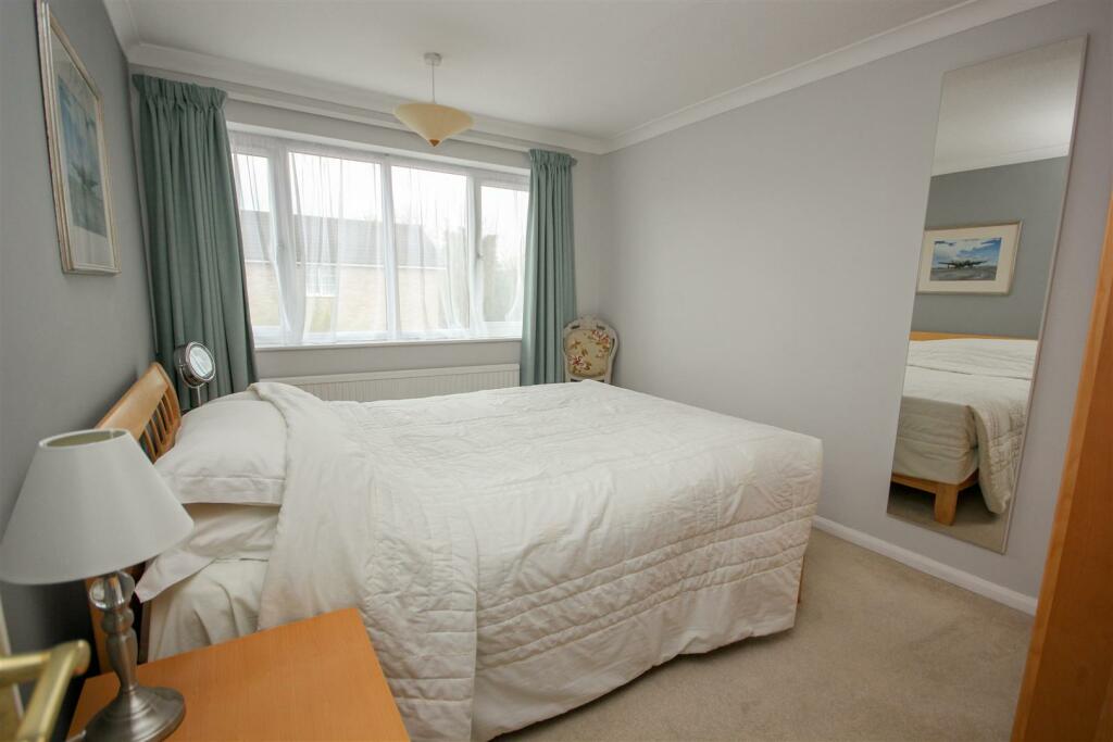 Bedroom 2.jpg