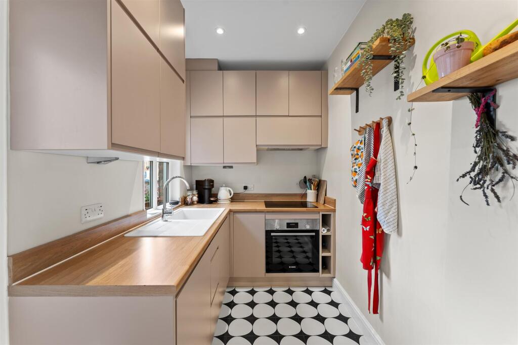 21 Regent Street, Moulton-29.jpg