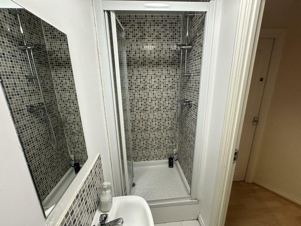 Top floor - shower room