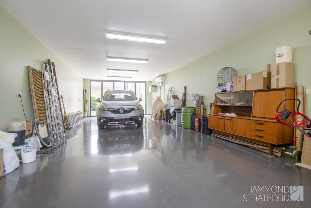 Garage