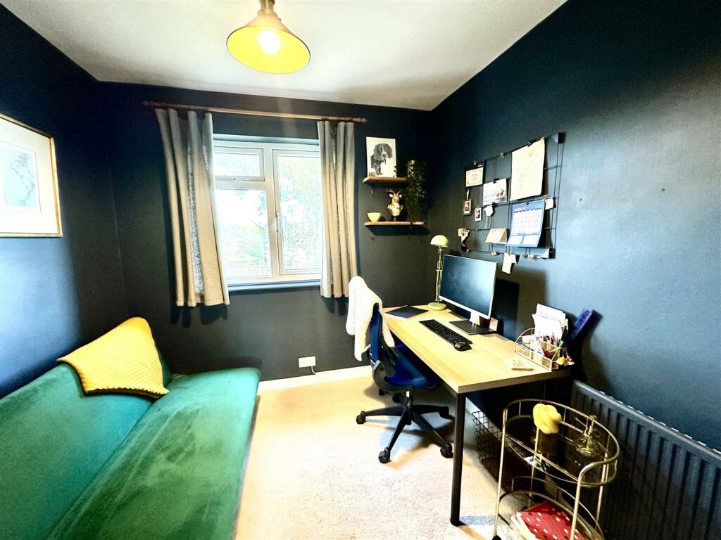 BEDROOM 3