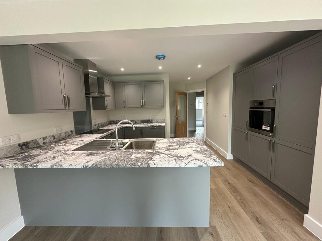 Kitchen 7