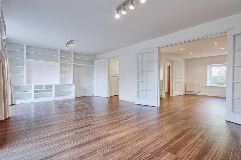 Open Plan Area.jpg