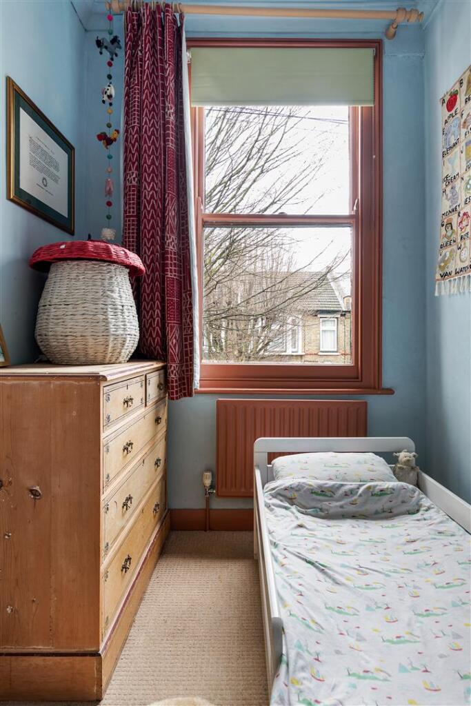 Lawton Road, E10