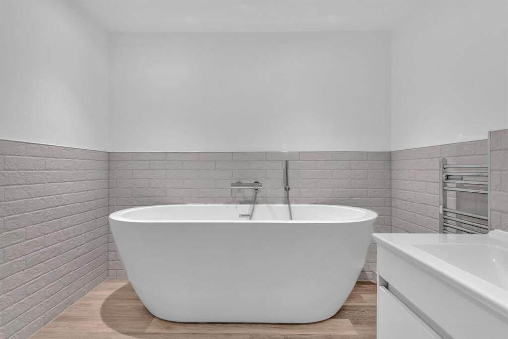 2 Eaton Crt-22 (FILEminimizer).jpg