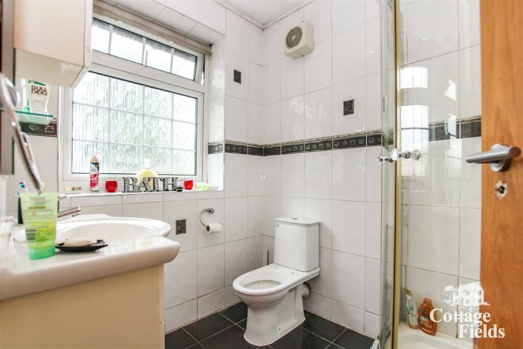 shower room.JPG