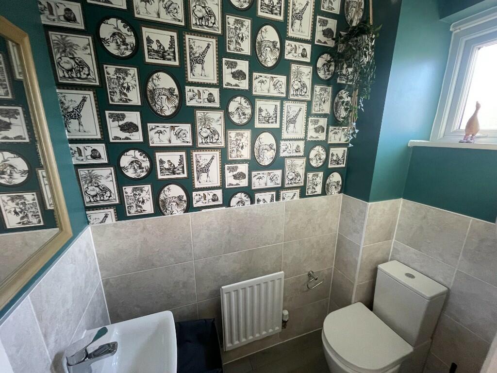 CLOAKROOM