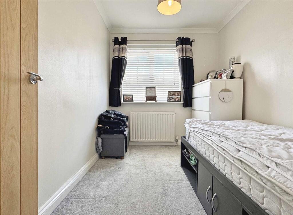 Bedroom 4.jpg