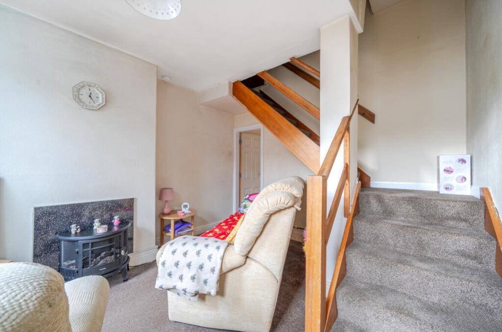 1381462-18-691c6d80d5218