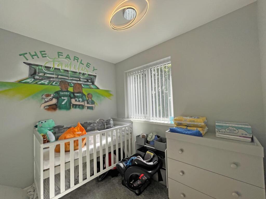 Ashford Close 29 Bed 3...jpg