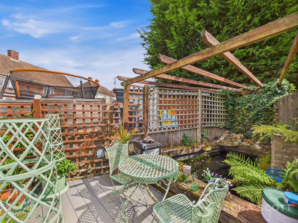 Dining Area &amp; Pond