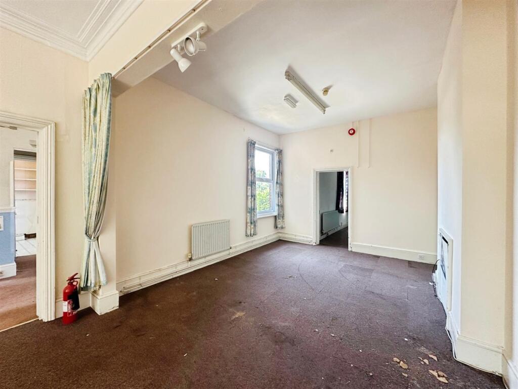 4e803a92--4691-91B6-7E3EB83D35E9-75303-00001A5A76F