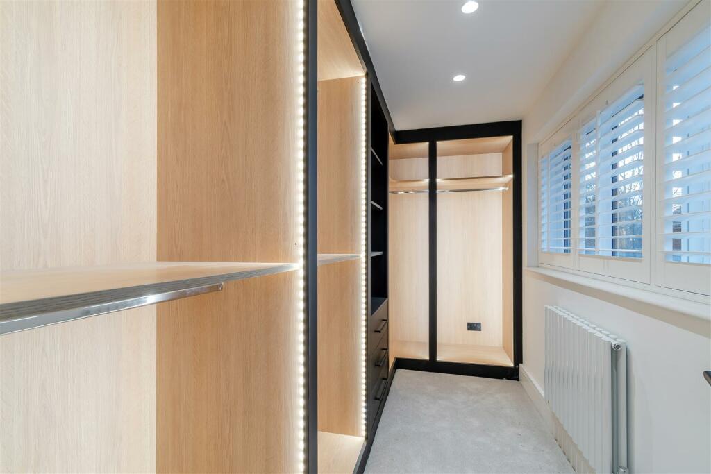 8628166-interior44.jpg