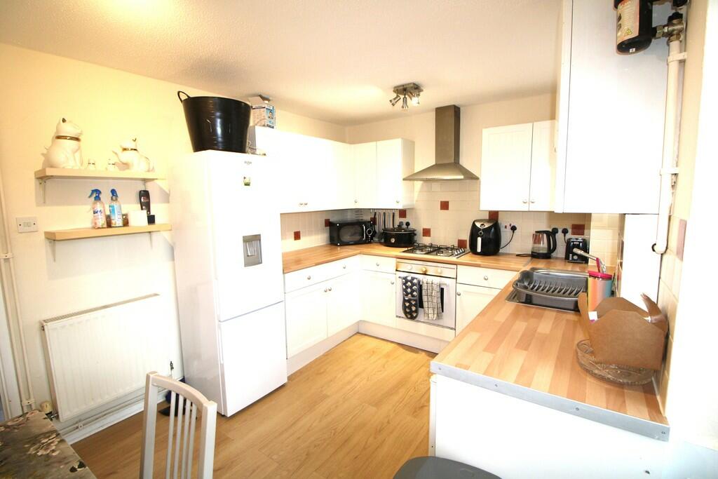 Kitchen 1