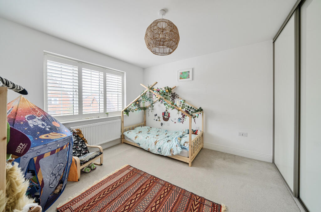 1302093-8-683ec3f...