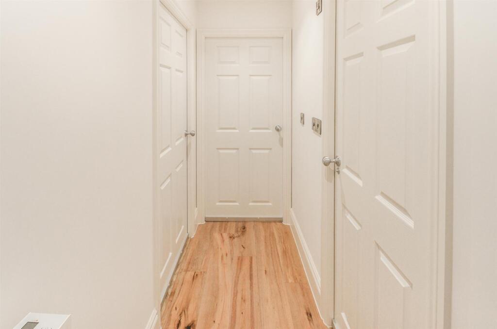 Hallway.jpg
