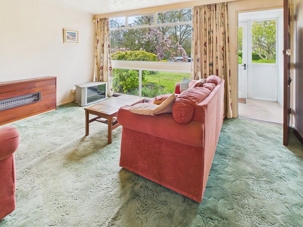 CAM05068G0-PR0015...