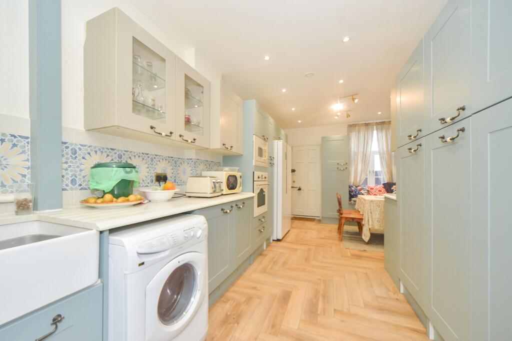 7b883029-76e2-ef1...