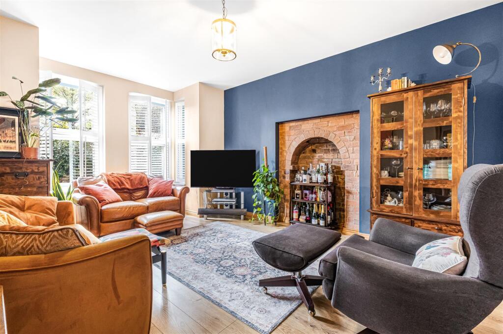 Lynn Lane, Shenstone, Lichfield