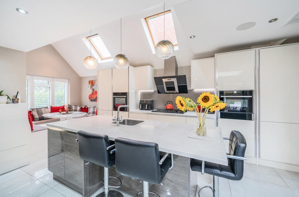 1331965-5-6888ecd...